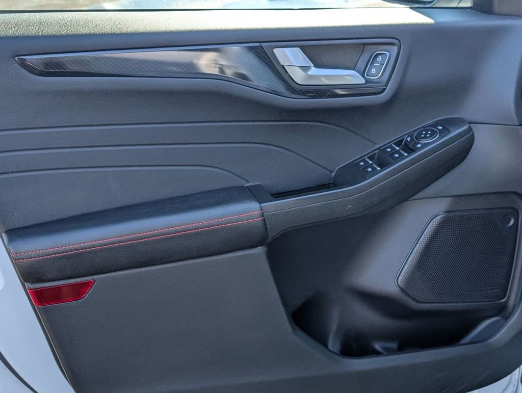 Used 2023 Ford Escape ST-Line w/ Tech Pack #1 AWD/4WD image 24