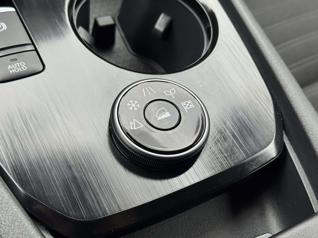 Certified 2025 Nissan Rogue SV w/ Rock Creek Premium Package image 29