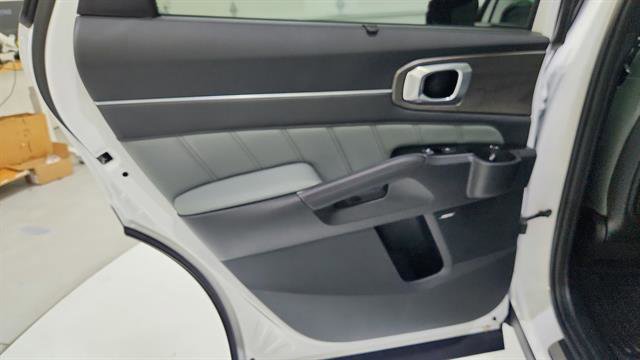Used 2025 Kia Sorento SX Prestige w/ Sage Leather Package image 25