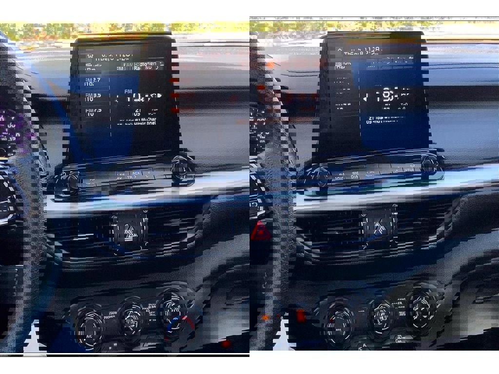 Used 2023 Kia Forte LXS image 6