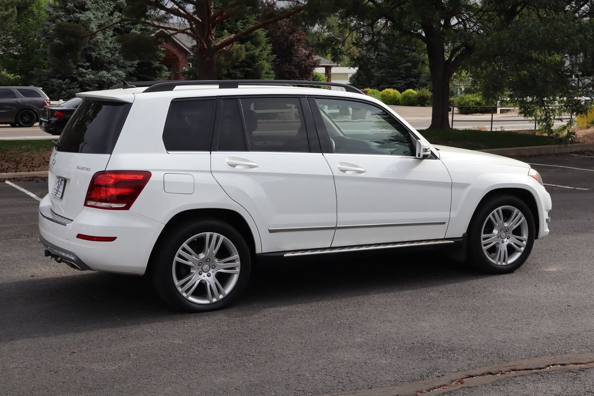 Used 2013 Mercedes-Benz GLK 250 BlueTEC 4MATIC image 4