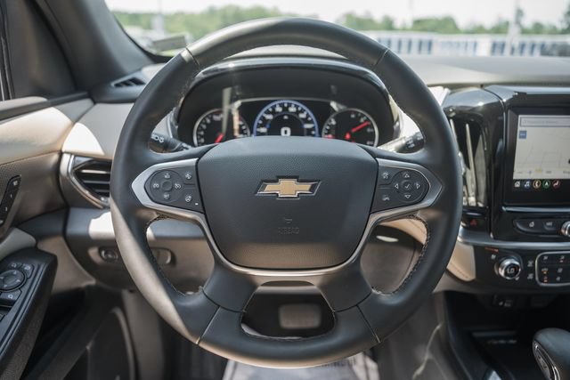 Used 2023 Chevrolet Traverse Premier AWD/4WD image 36