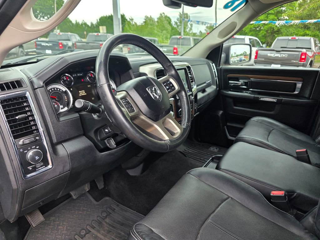Used 2018 RAM 1500 Laramie w/ Convenience Group AWD/4WD image 8