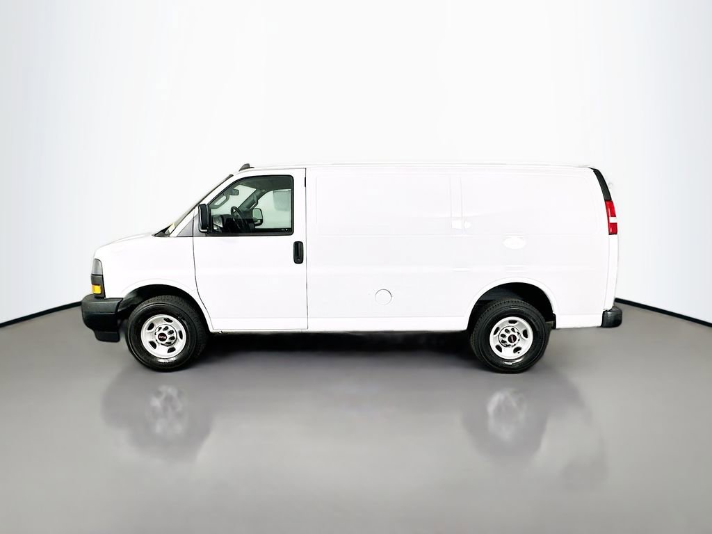 Used 2023 GMC Savana 2500 w/ Driver Convenience Package image 4