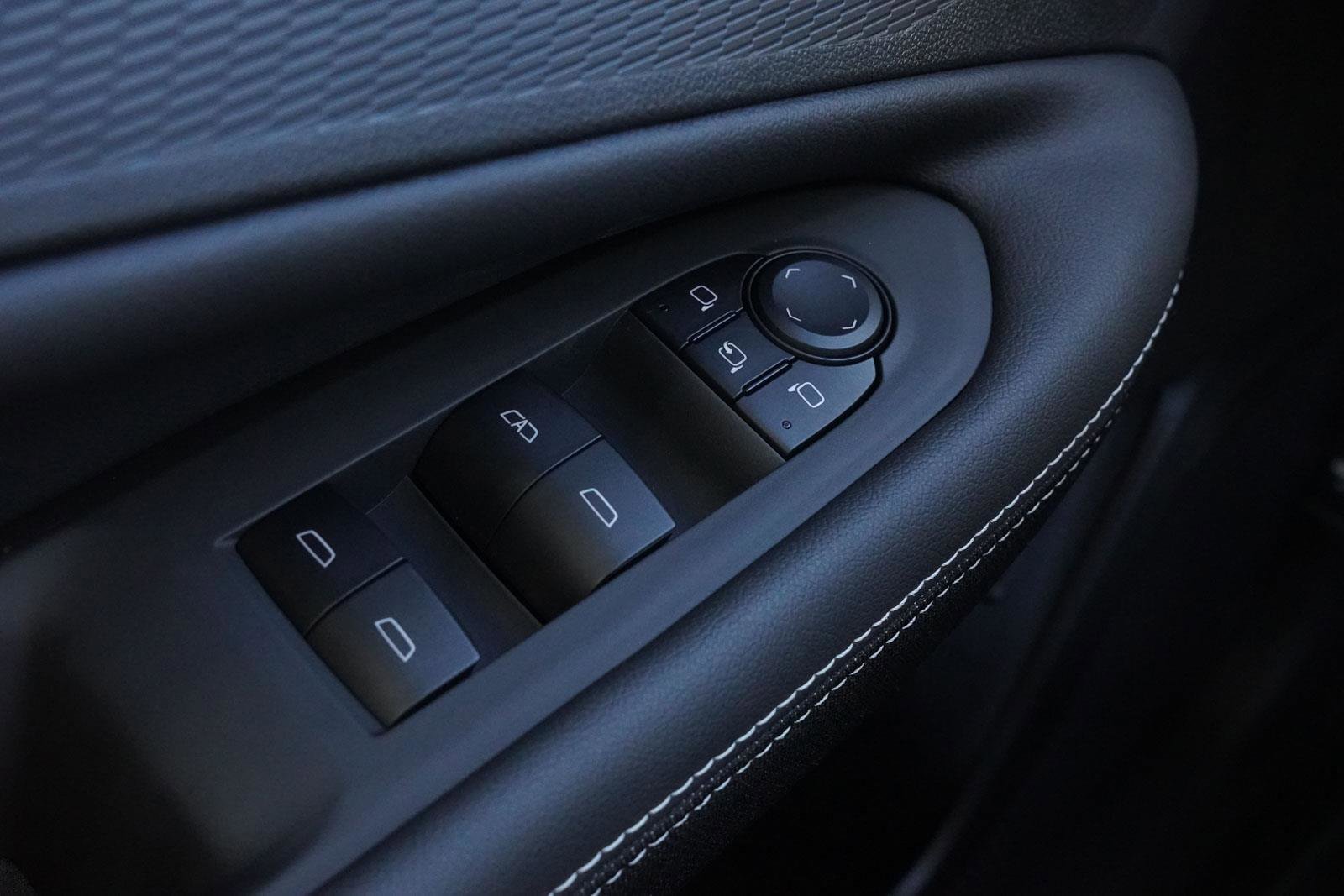 New 2026 Chevrolet Blazer EV LT FWD image 18