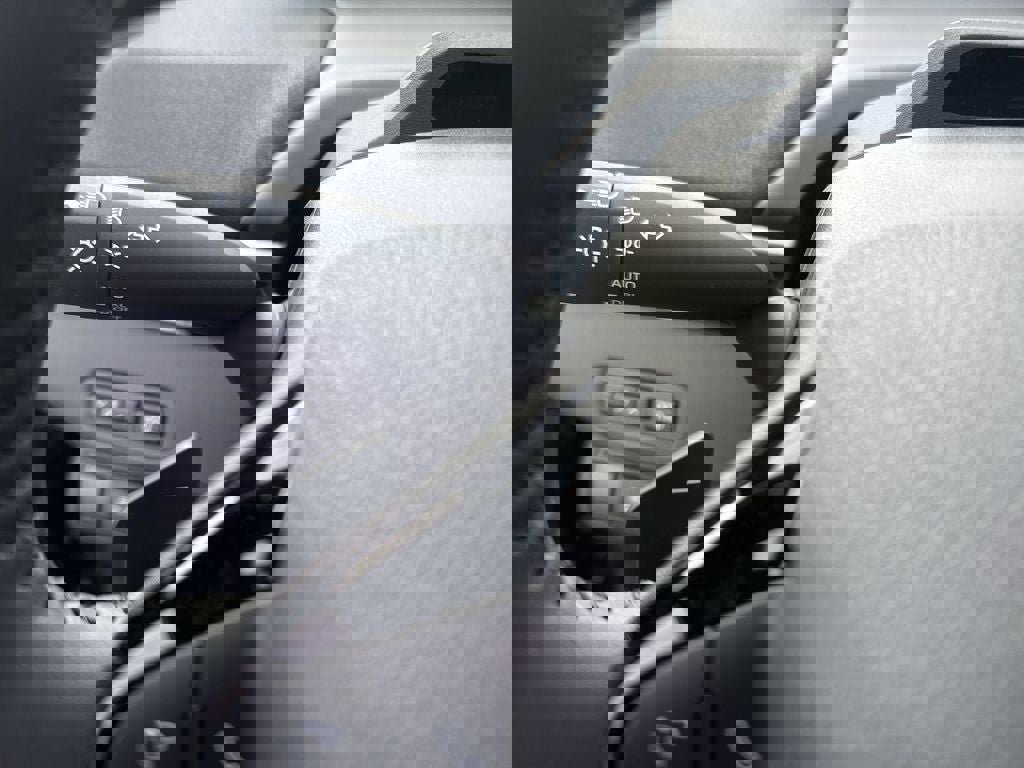 New 2026 Subaru Solterra Premium w/ Premium Convenience Package image 19