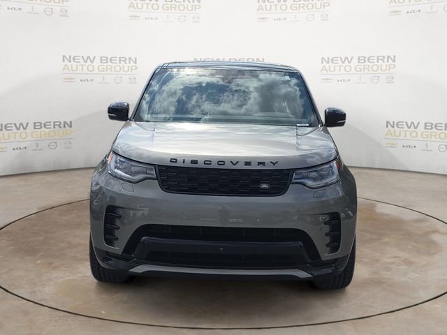 Used 2024 Land Rover Discovery Dynamic SE AWD/4WD image 8