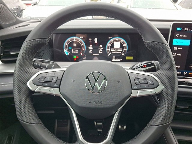 New 2026 Volkswagen Tiguan SE R-Line image 10