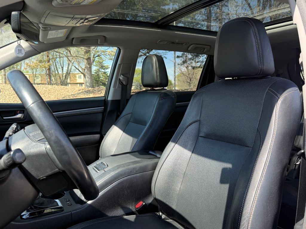 Used 2018 Toyota Highlander Limited Platinum image 14