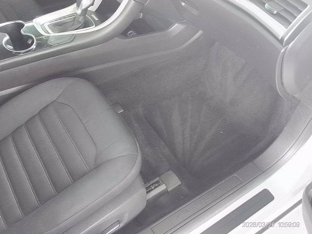 Used 2015 Ford Fusion SE FWD image 17