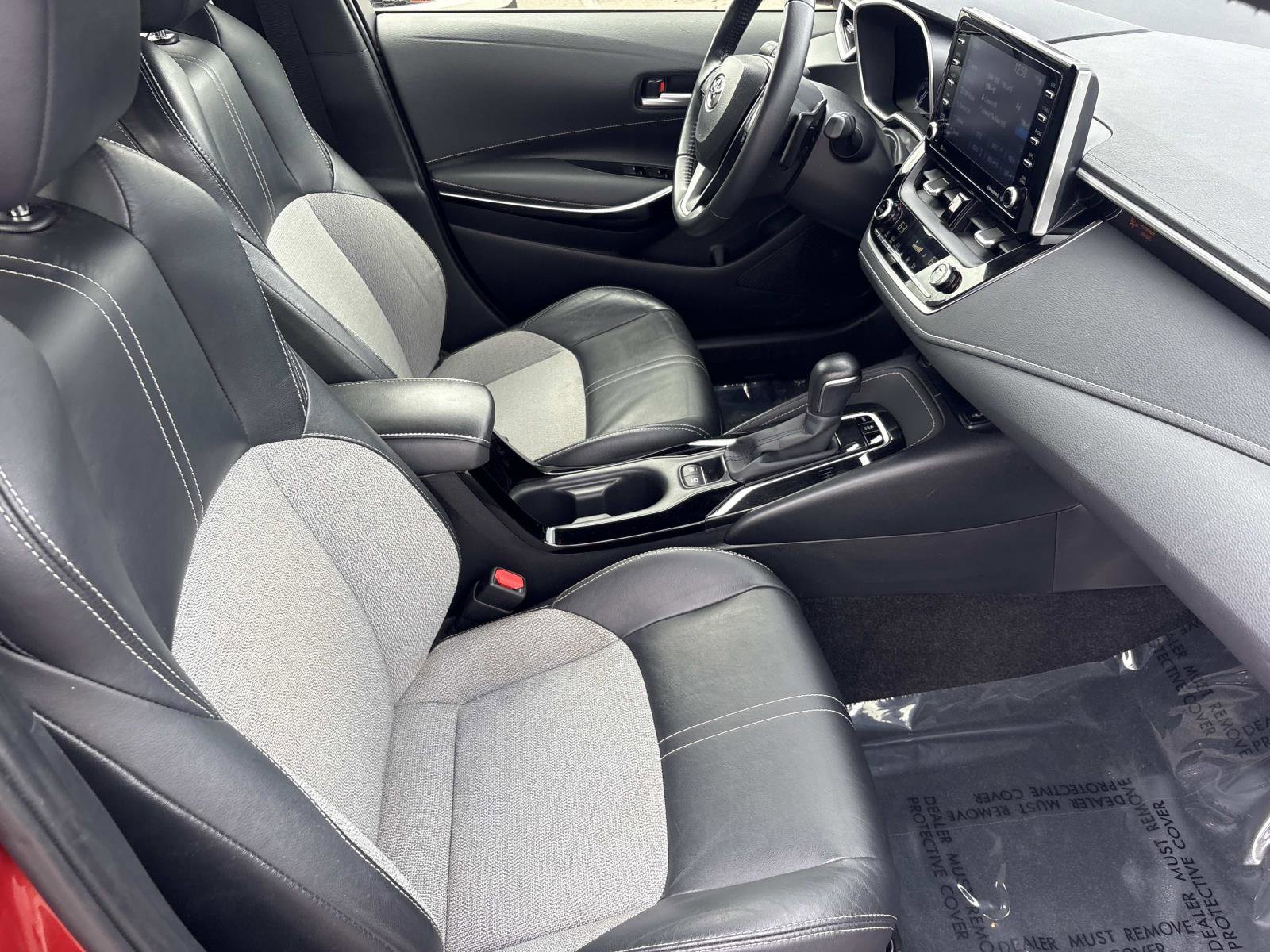 Used 2020 Toyota Corolla XSE image 34