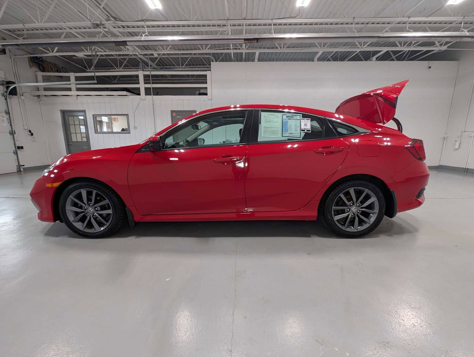 Used 2019 Honda Civic EX image 12