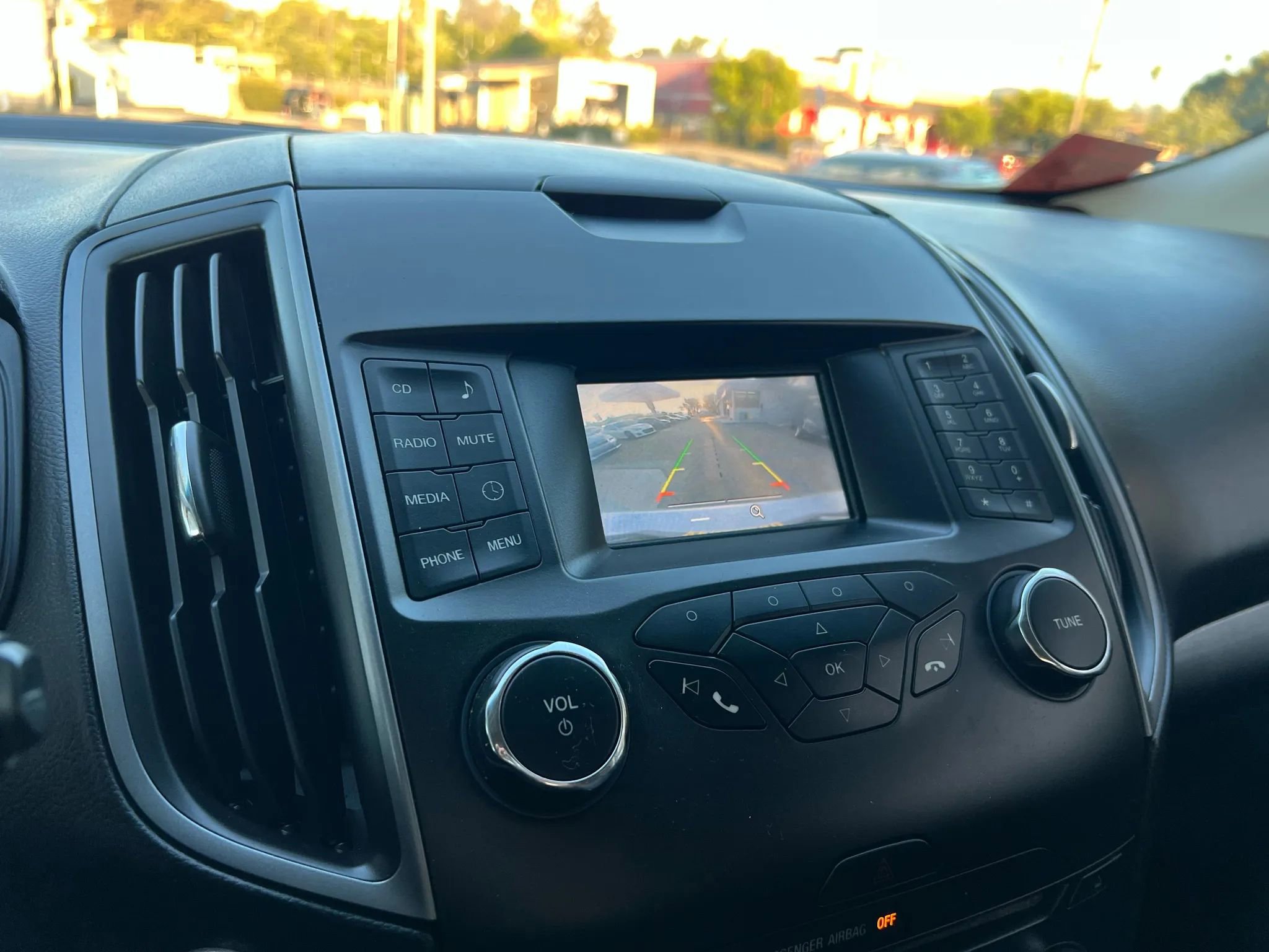 Used 2017 Ford Edge SE FWD image 37