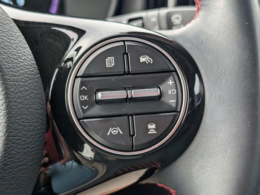 Certified 2024 Kia Soul GT-Line w/ GT-Line Technology Package FWD image 27