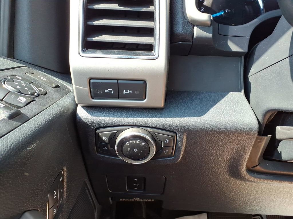Used 2022 Ford F250 Lariat w/ Chrome Package AWD/4WD image 15