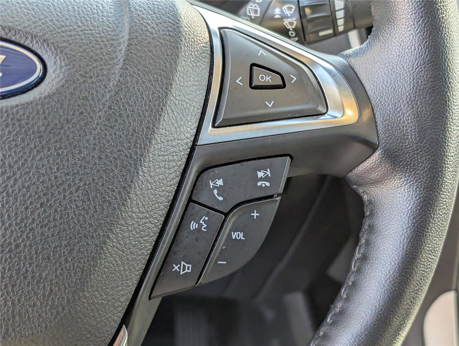 Used 2022 Ford Edge SEL w/ Convenience Package image 24