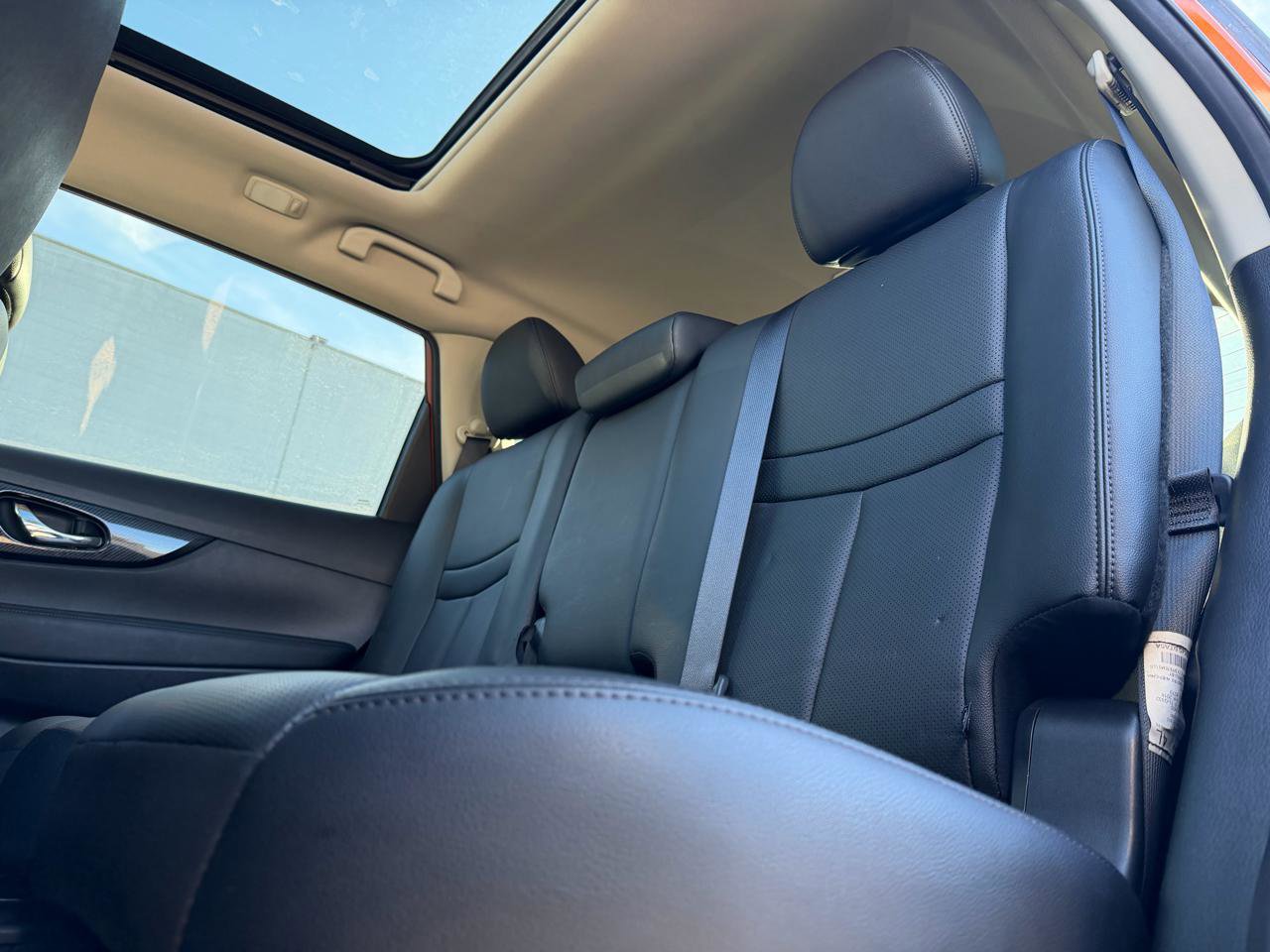 Used 2019 Nissan Rogue SL w/ Premium Package AWD/4WD image 9
