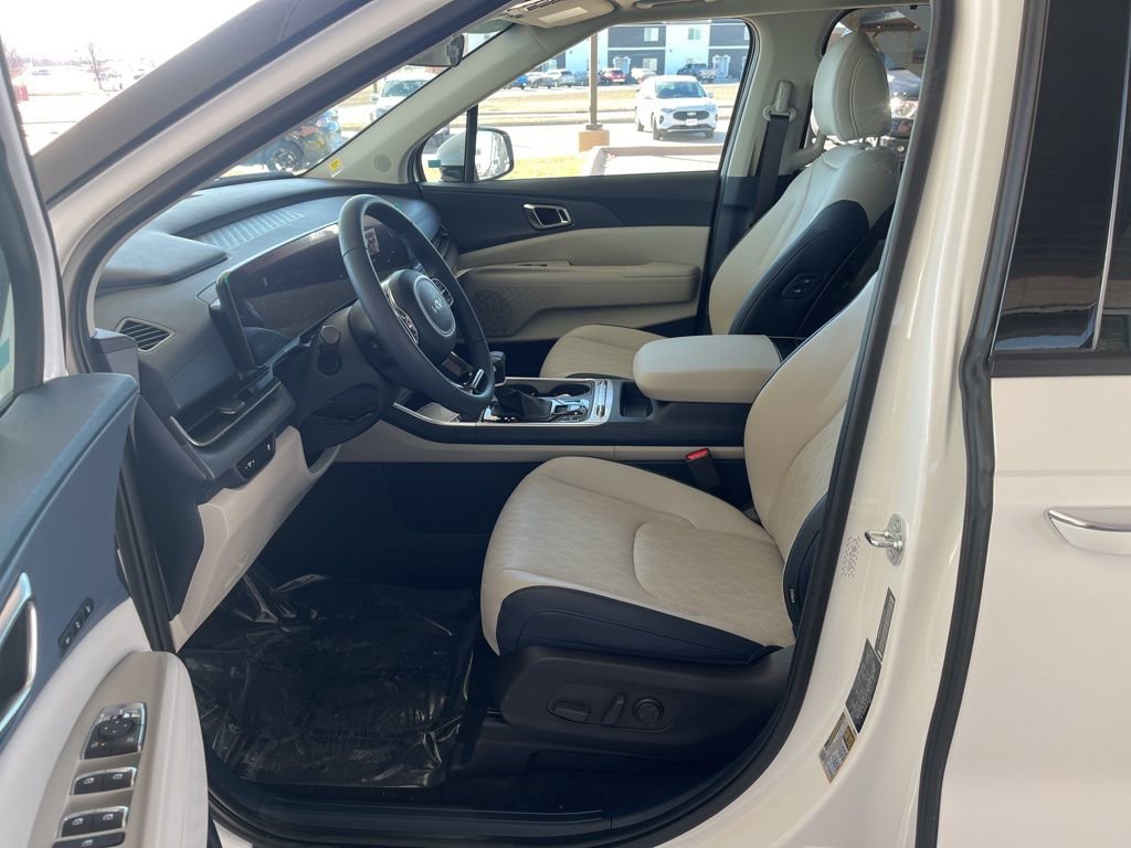 New 2026 Kia Carnival SX image 11