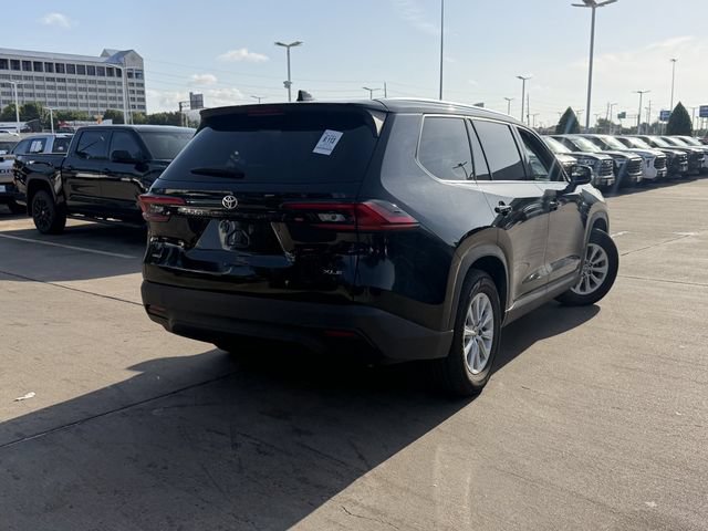 Used 2025 Toyota Grand Highlander AWD image 5