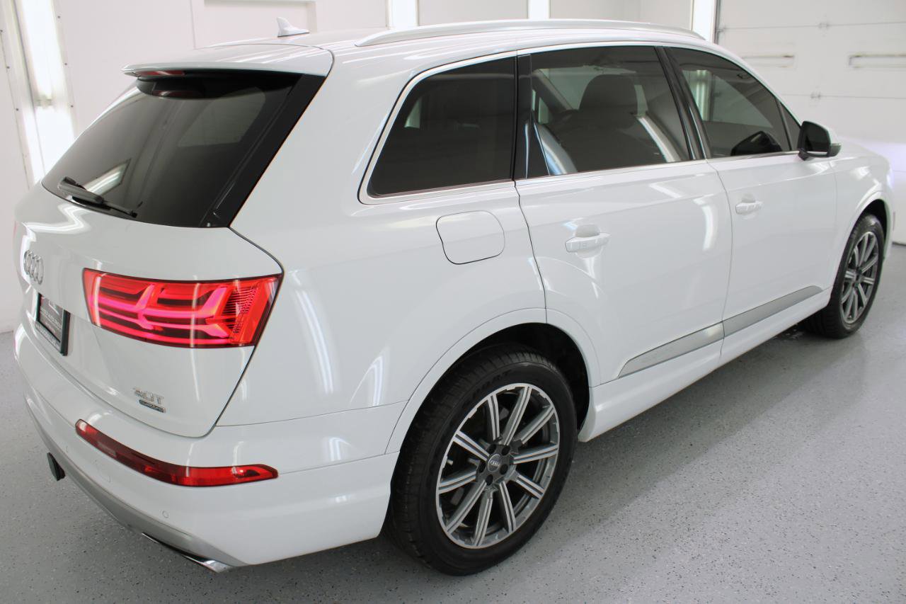 Used 2017 Audi Q7 3.0T Prestige w/ Prestige Package image 10