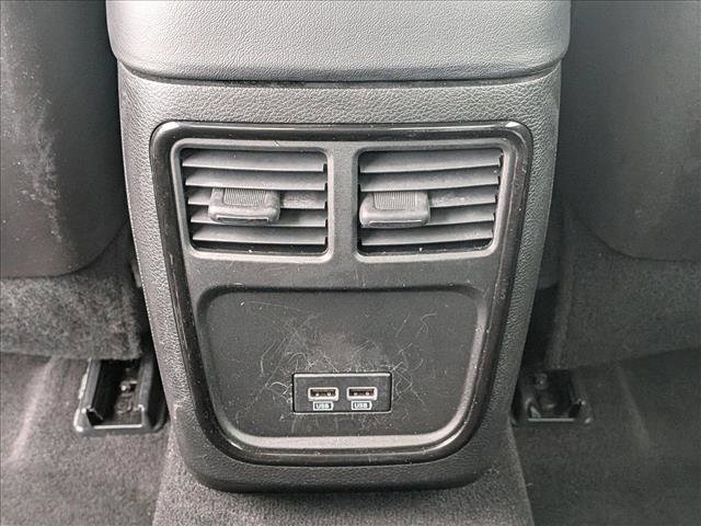 Used 2019 Dodge Charger SXT w/ Blacktop Package image 17