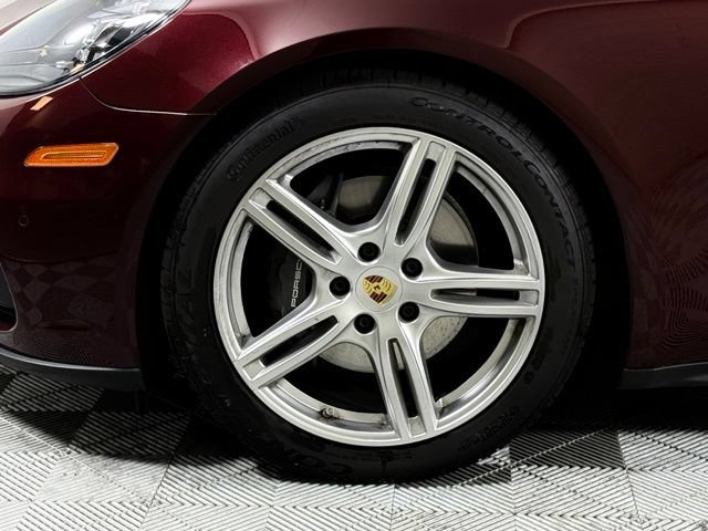 Used 2018 Porsche Panamera 4 AWD/4WD image 13