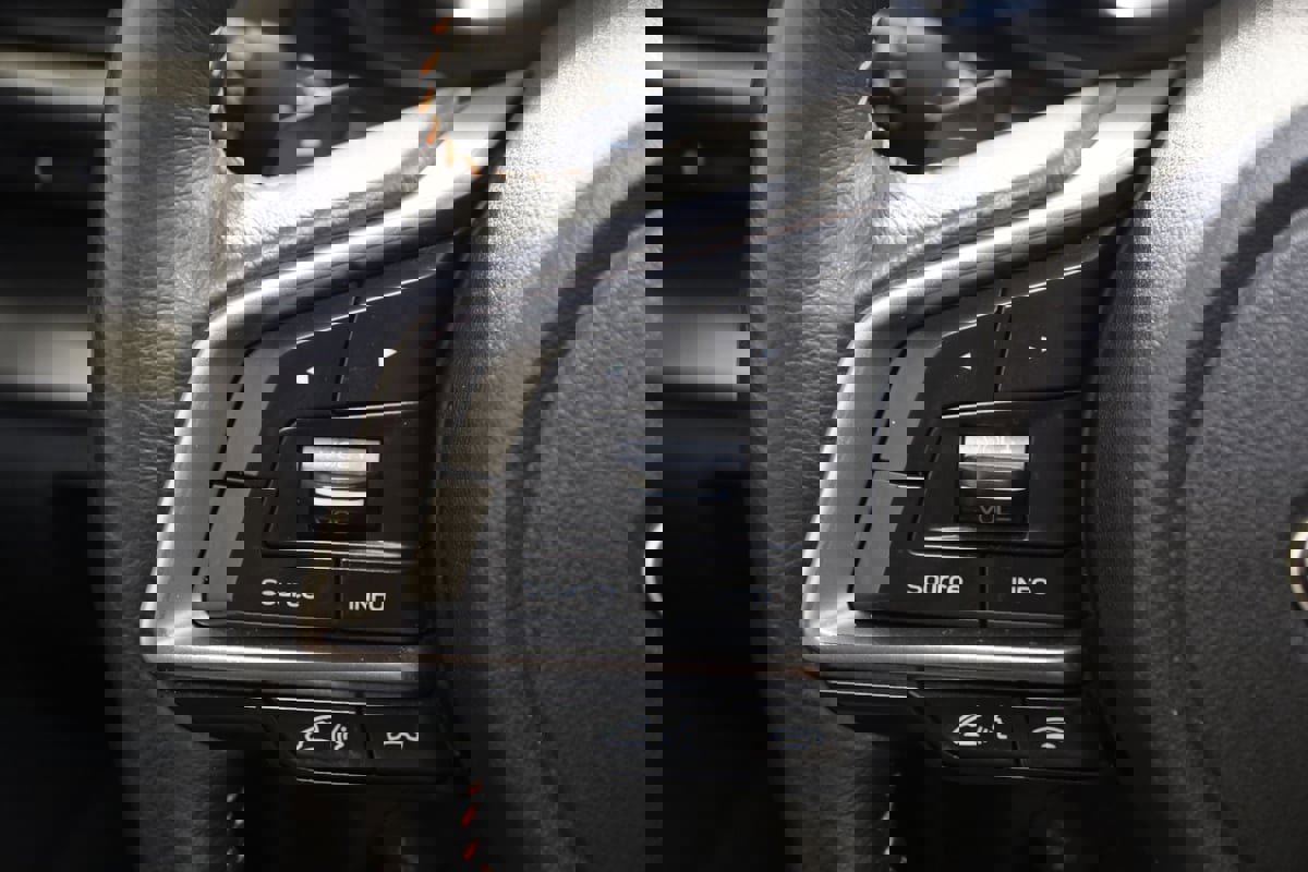 Used 2018 Subaru Crosstrek 2.0i Limited image 35