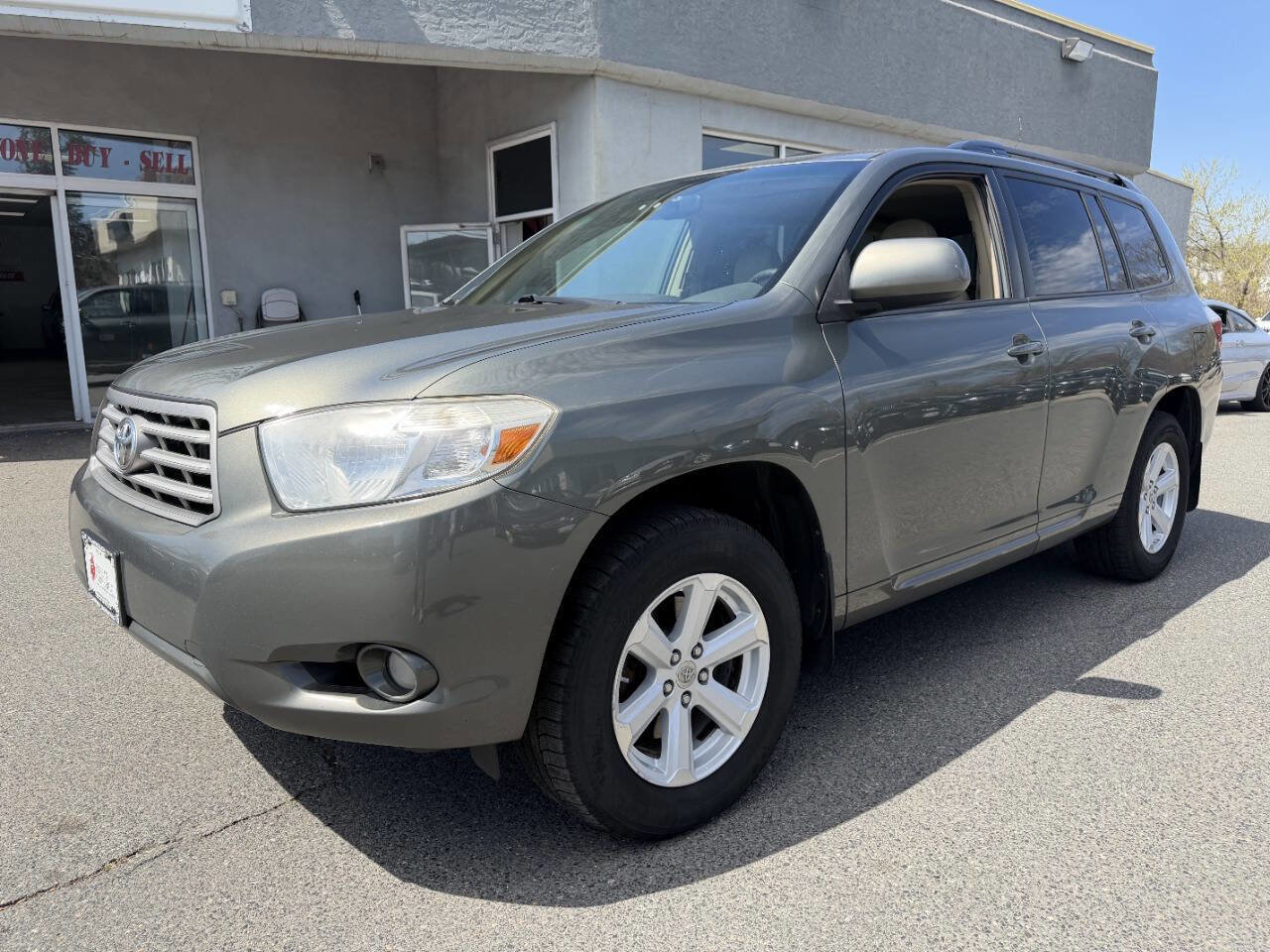 Used 2010 Toyota Highlander SE image 3