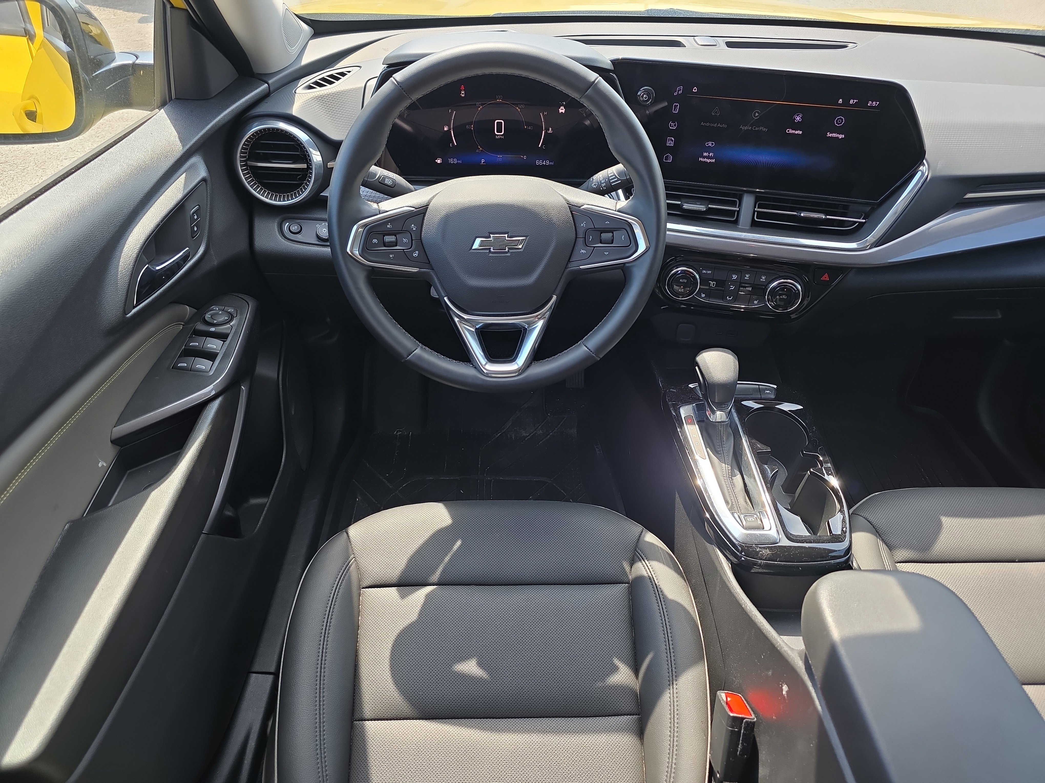 Used 2024 Chevrolet Trax ACTIV image 18