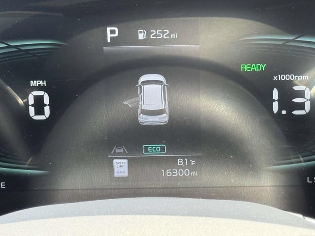 Used 2023 Kia Niro EX FWD image 27