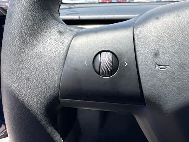 Used 2023 Tesla Model 3 Standard Range RWD image 12