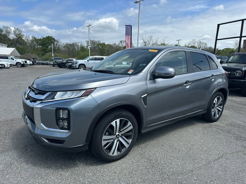 Used 2025 Mitsubishi Outlander Sport AWD image 3
