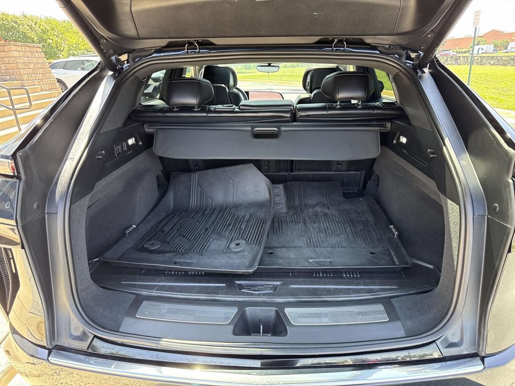 Certified 2025 Cadillac Lyriq Luxury w/ LPO, Floor Liner Package AWD/4WD image 25