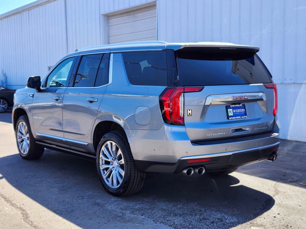 Used 2023 GMC Yukon Denali w/ Denali Reserve Package AWD/4WD image 3