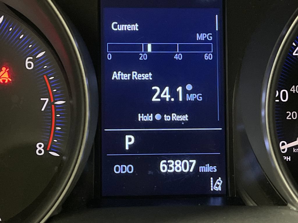 Used 2019 Toyota C-HR LE FWD image 21