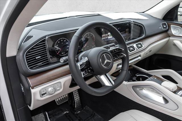 New 2026 Mercedes-Benz GLS 450 4MATIC image 10
