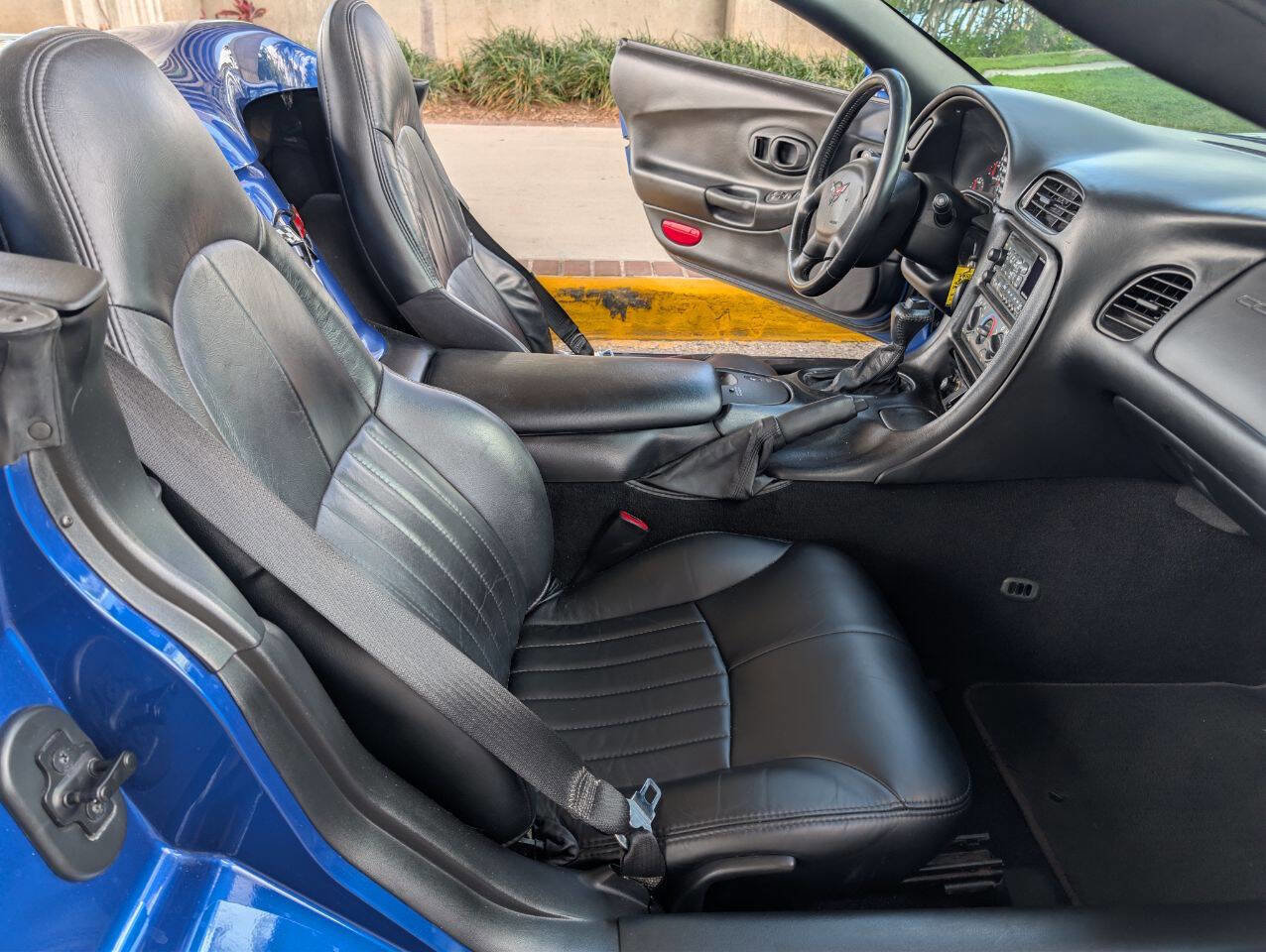 Used 2002 Chevrolet Corvette Convertible image 16