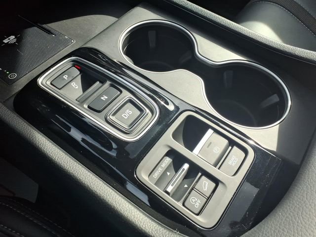 Used 2025 Honda Pilot Touring image 17