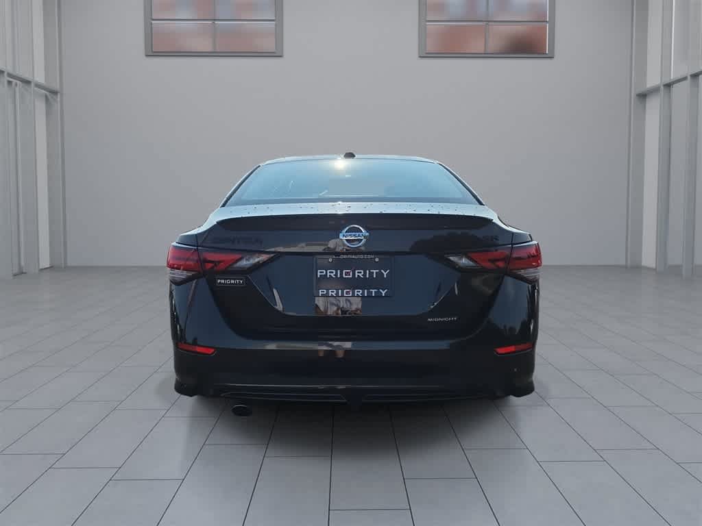 Used 2023 Nissan Sentra SR w/ Midnight Edition Package FWD image 8