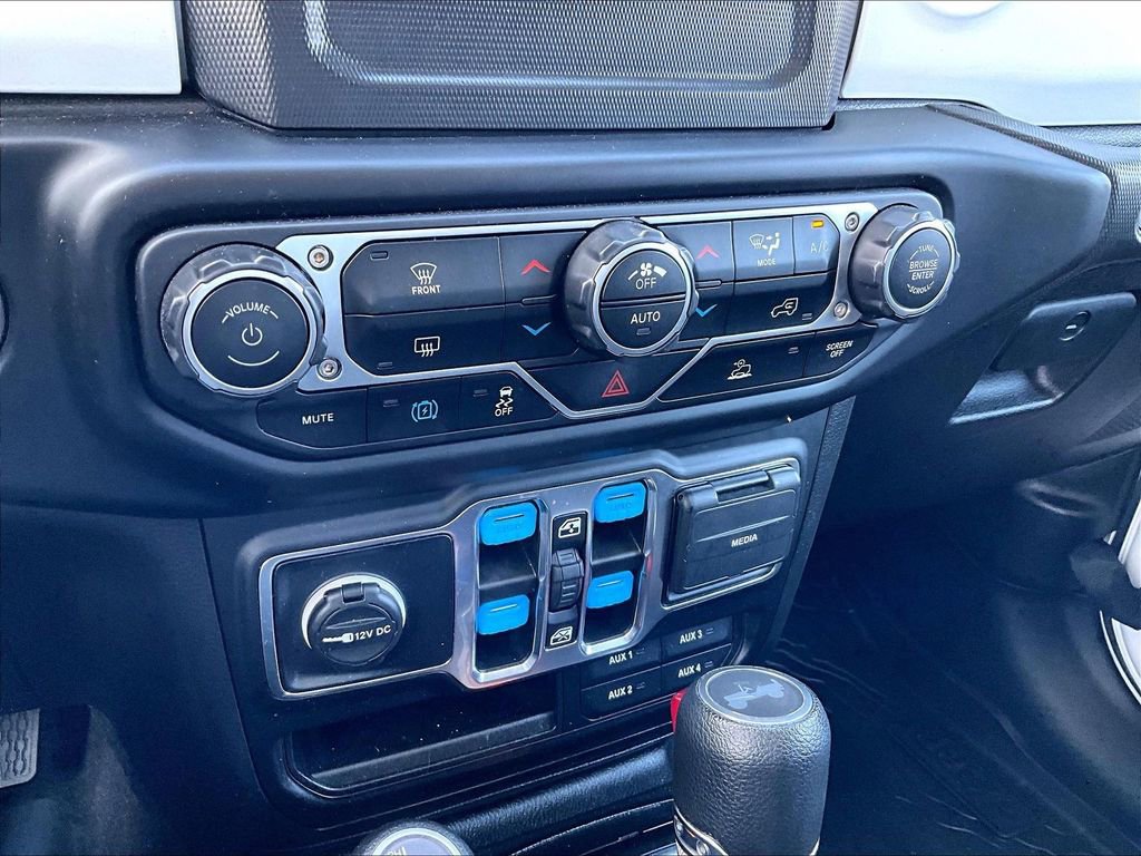 Used 2023 Jeep Wrangler Unlimited AWD/4WD image 26