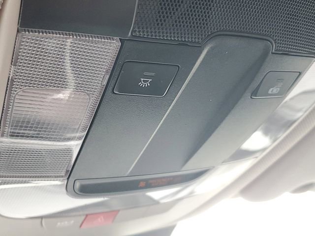 Certified 2025 Kia Sorento S image 30