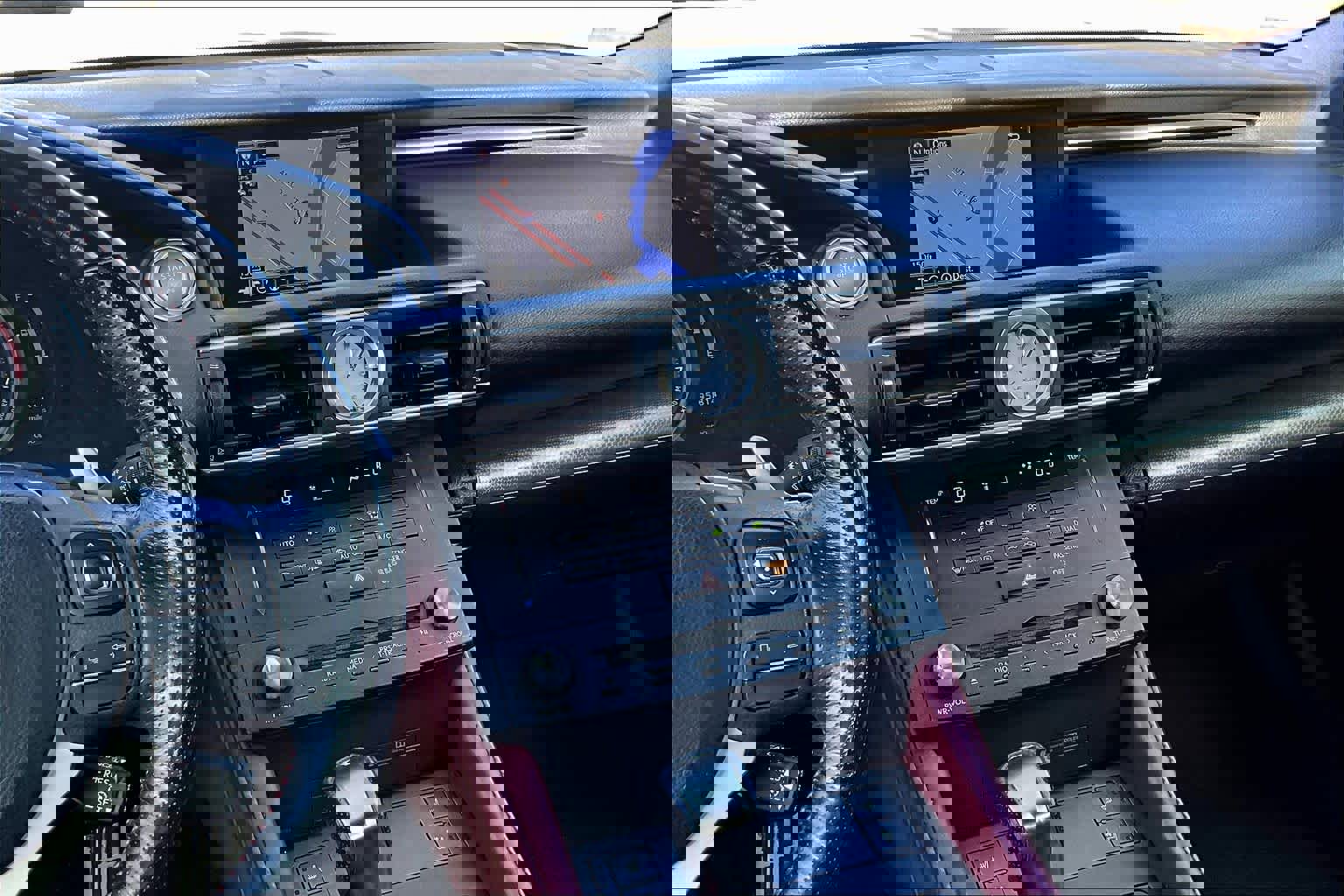 Used 2017 Lexus RC 200t image 6