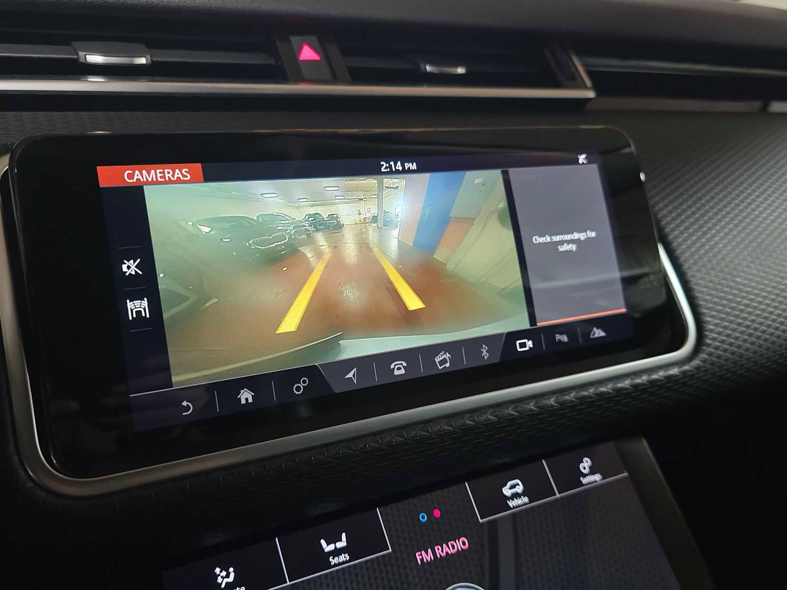 Used 2018 Land Rover Range Rover Velar S image 31