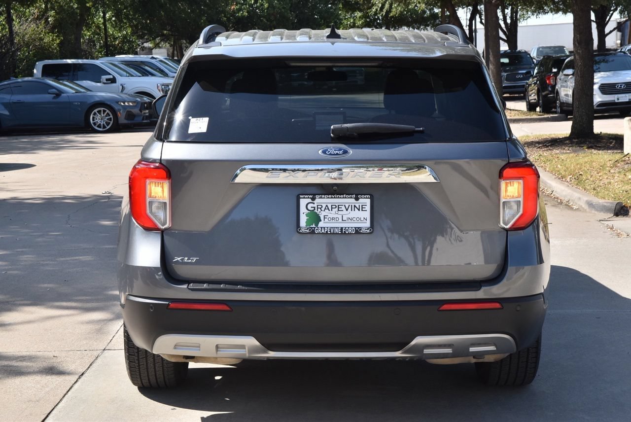 Used 2021 Ford Explorer XLT w/ Equipment Group 202A RWD image 9