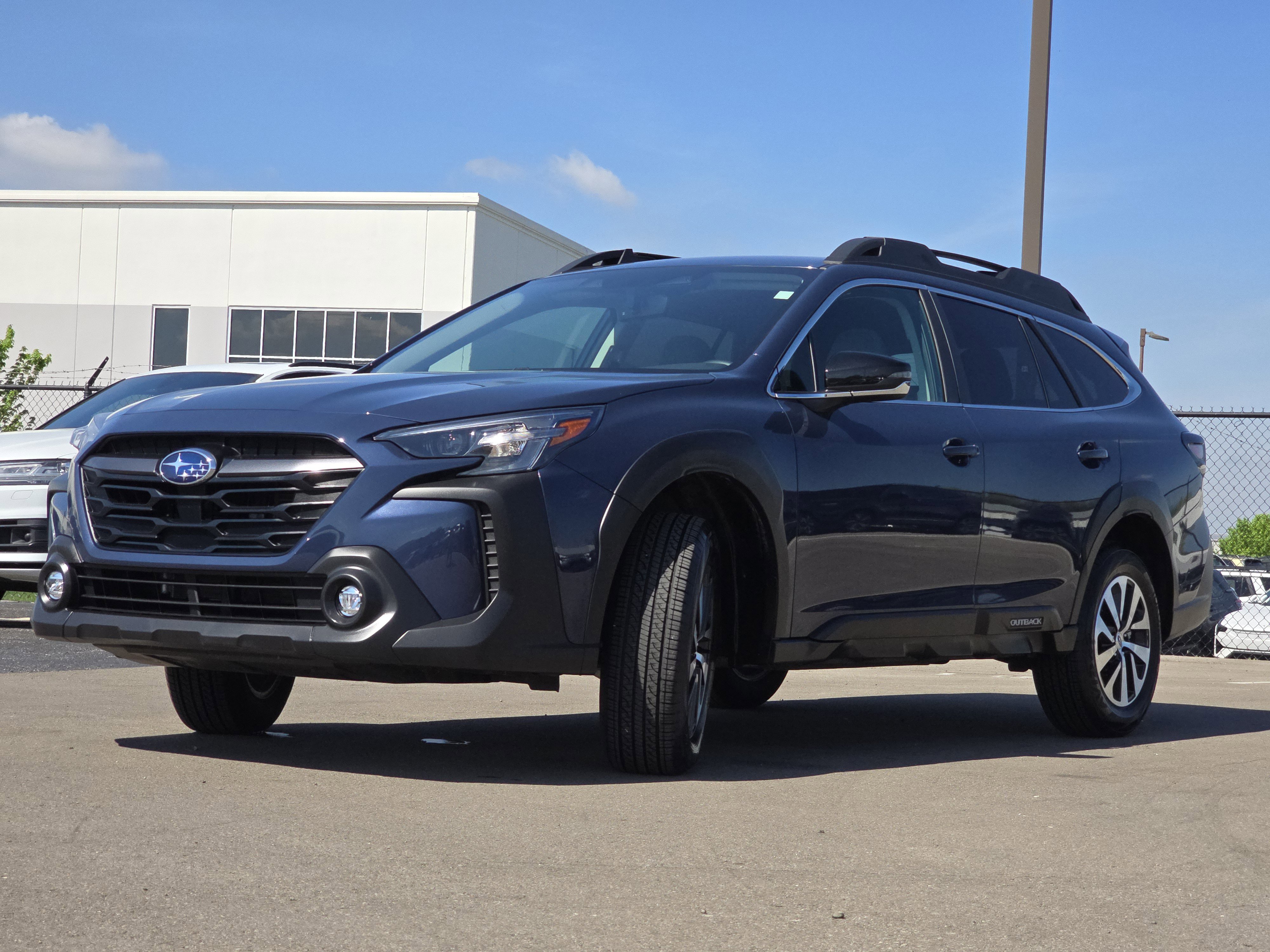 Certified 2025 Subaru Outback Premium w/ Popular Package #1 image 3
