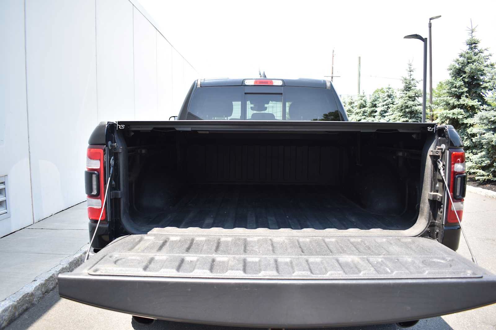 Used 2019 RAM 1500 Big Horn AWD/4WD image 8
