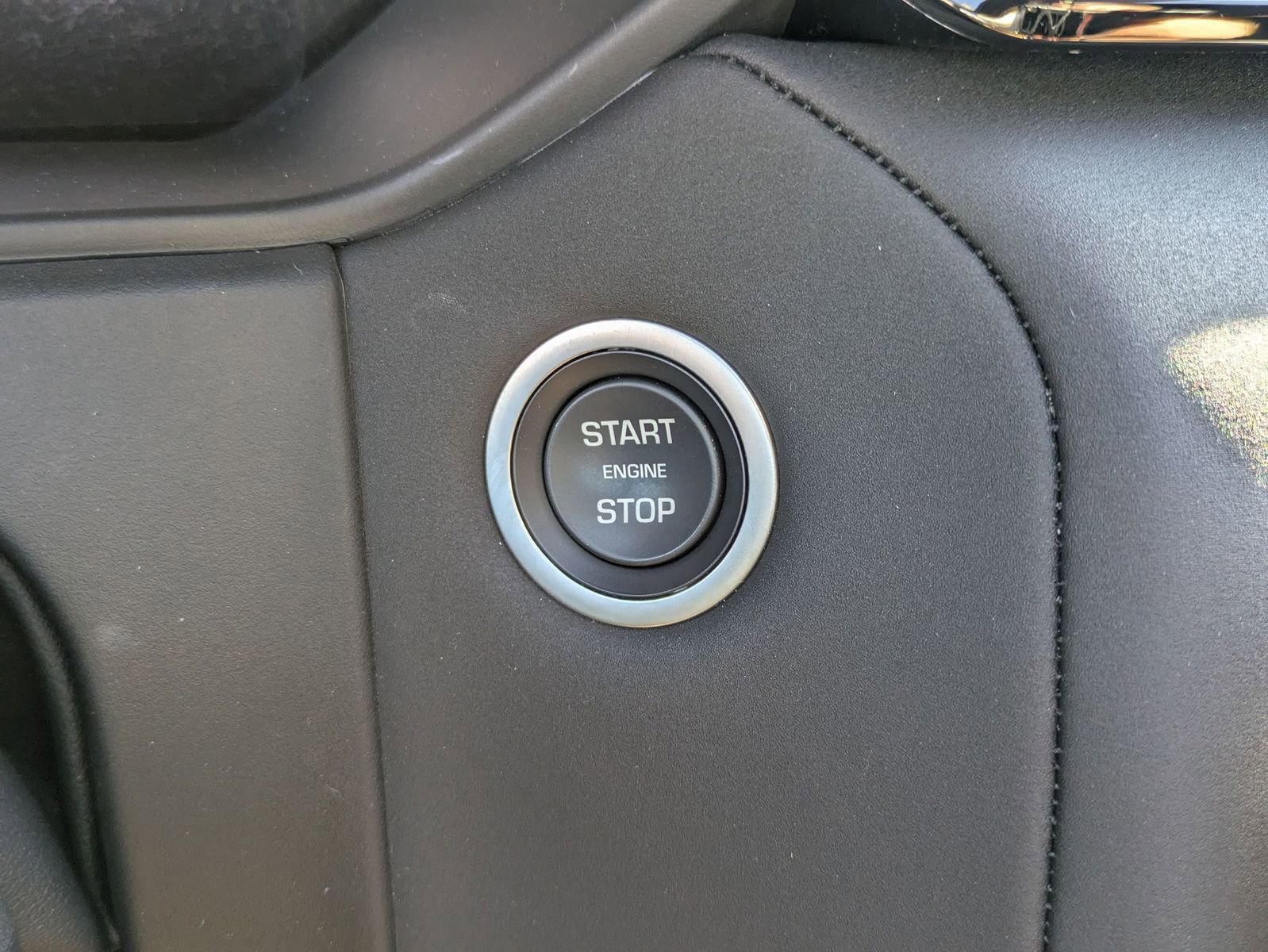 Used 2026 Land Rover Range Rover Velar S image 21