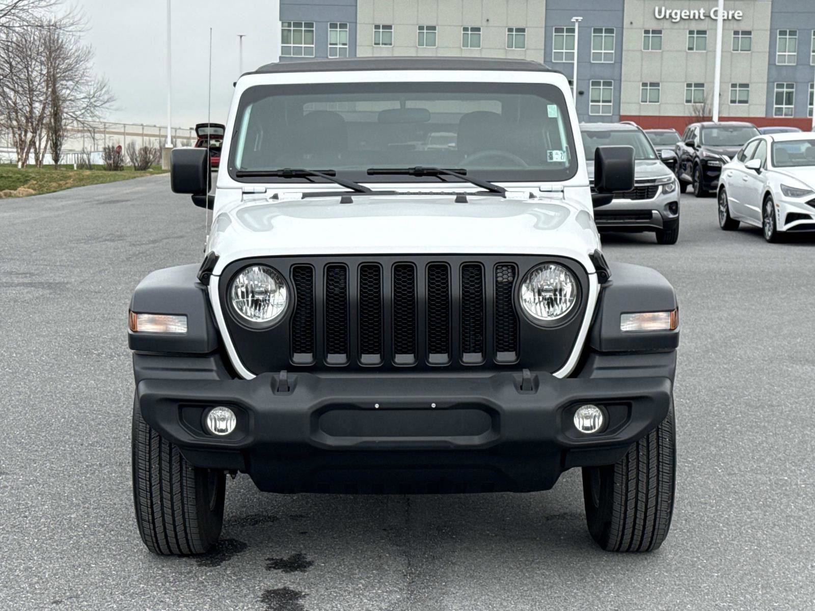 Used 2023 Jeep Wrangler Sport S image 28