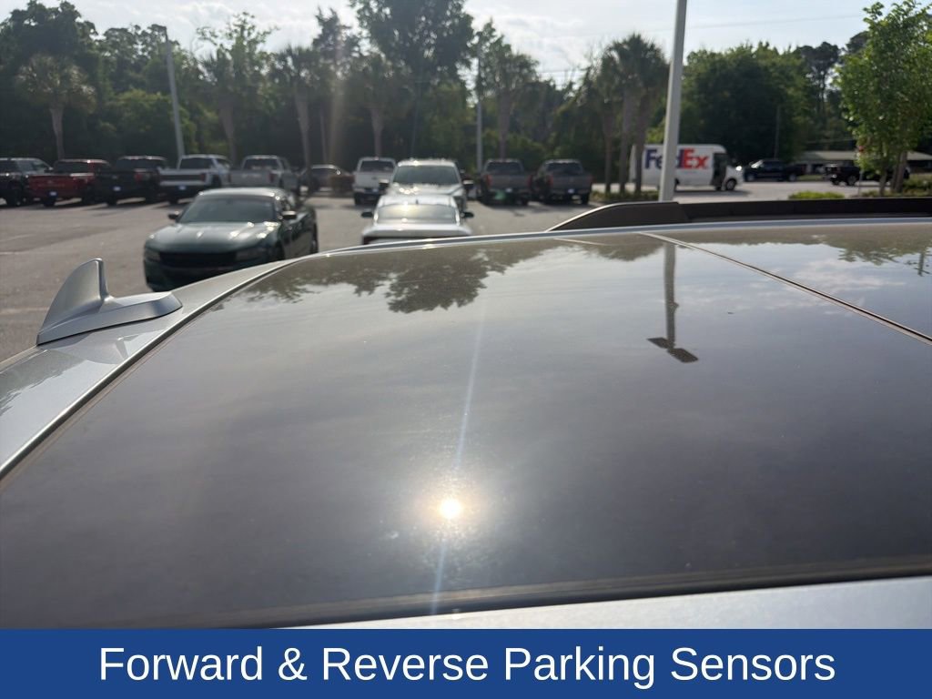 Used 2023 Ford Expedition XLT image 7