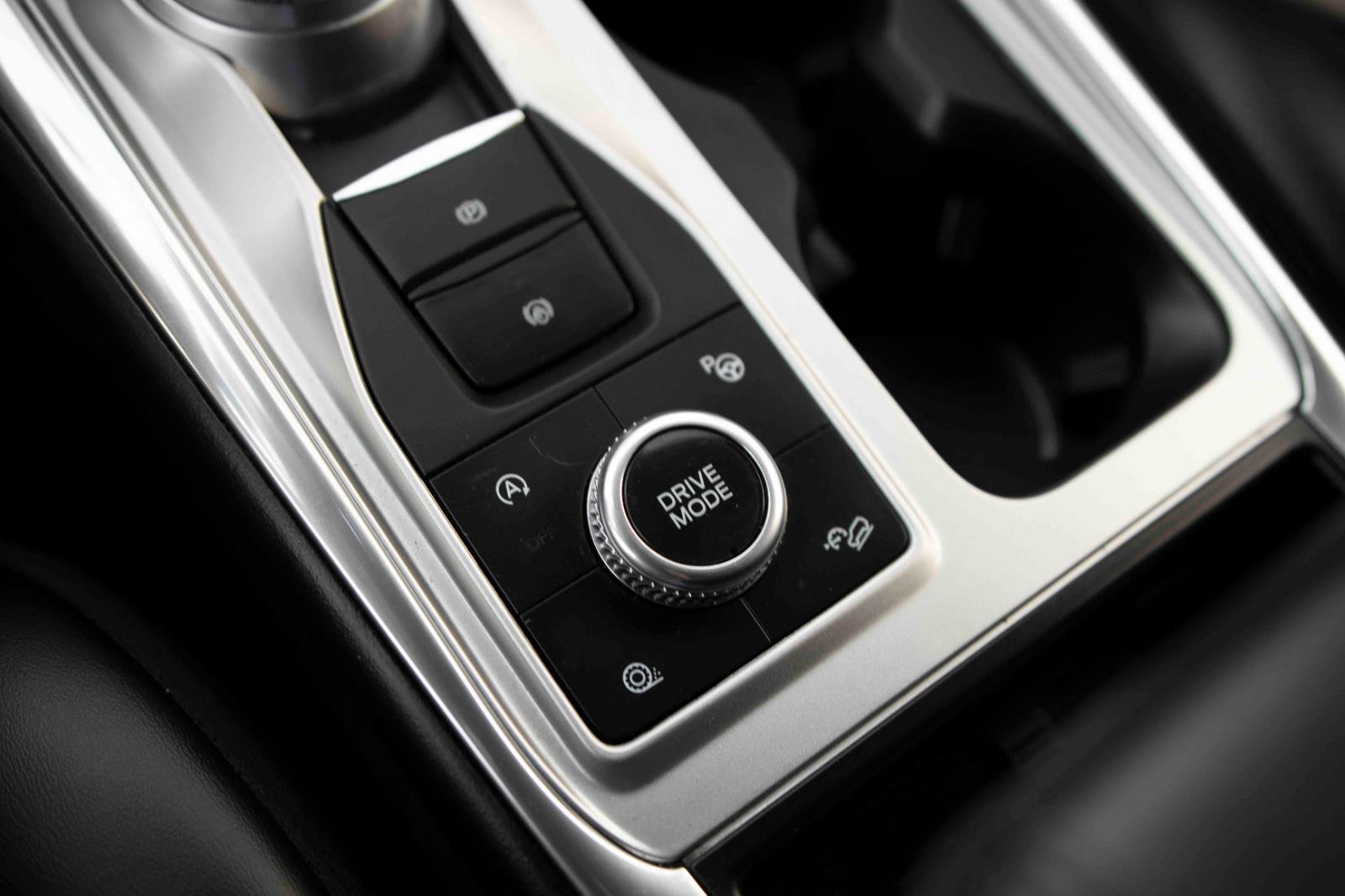 Used 2020 Ford Explorer Platinum w/ Premium Technology Package image 14